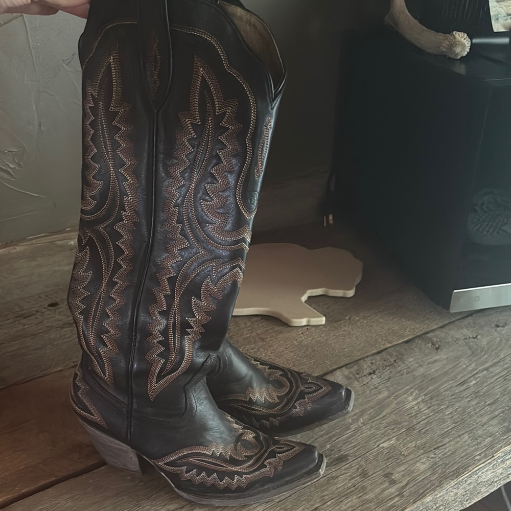 Women’s Ariat Black and Brown Heeled Boots